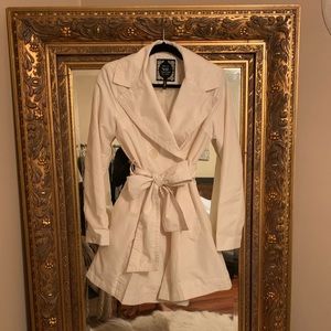 Size M long  beige coat YoKI from Charlotte Russe